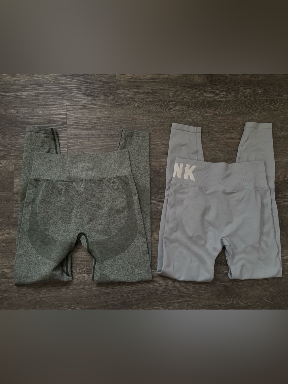 Pink Women Leggings Green and Light Gray Seamless Leggings - 2 Pack